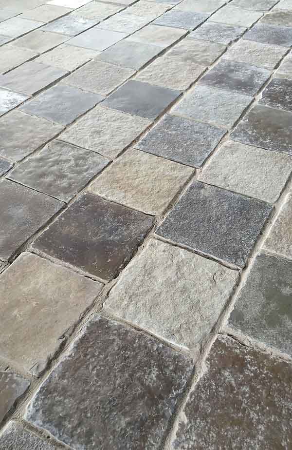 reclaimed-cobbles-purbeck-brown